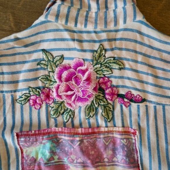 The Nu Vintage Long Sleeve Button Embroidered Top White Womens Size Small - Picture 3 of 6